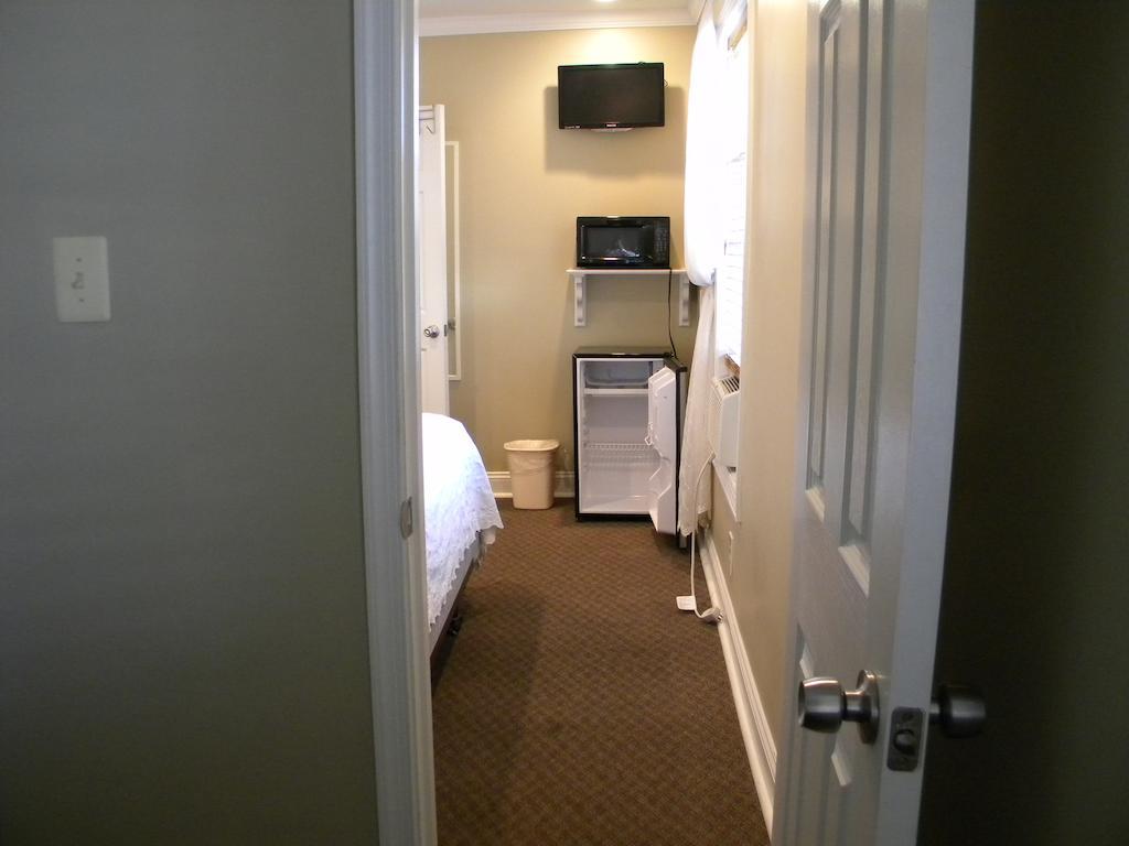 Beach Walk Hotel Ocean City Room photo